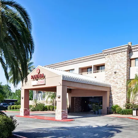 Ramada By Wyndham Houston Intercontinental Airport South Hotel
